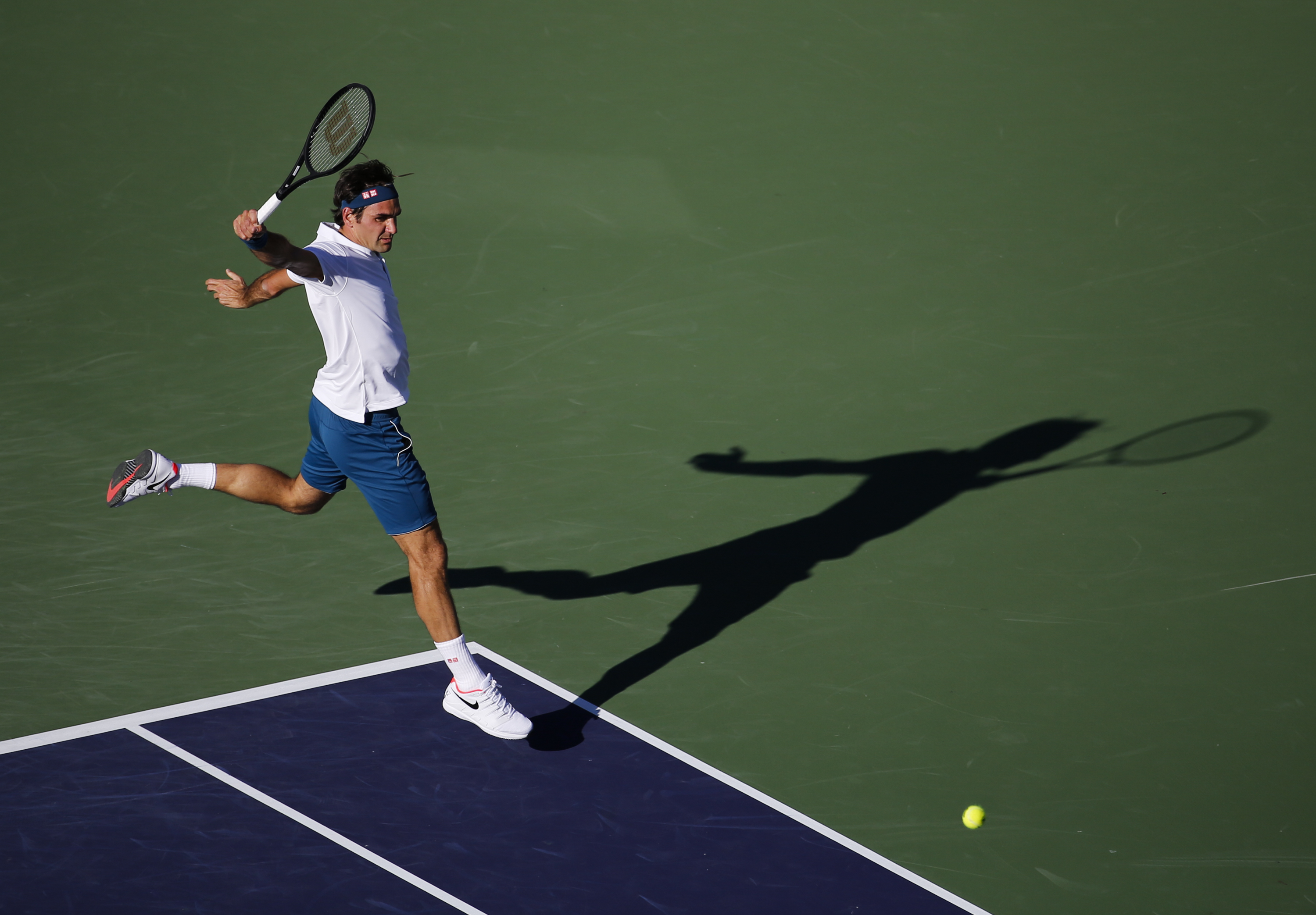 熊猫直播-出色防守引发热议！，费德勒在巴黎圣日耳曼比赛中刷新纪录热度持续攀升的简单介绍