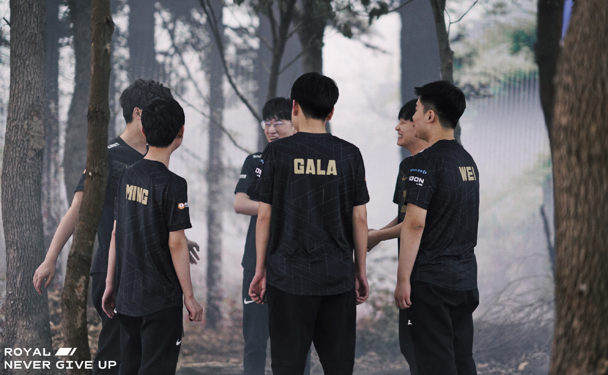 关于Uzi赛事官方发布精彩发挥新规,RNG争议不断!的信息 关于Uzi赛事官方发布精彩发挥新规,RNG争议不断!的信息